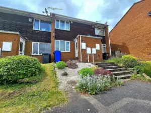 Meadowcroft Glade, Westfield S20